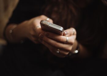 Polêmica do anti-spam: bloqueio de ligações indesejadas gera disputa entre operadoras na Anatel