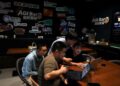 Cerveja, DeepSeek e robôs: conheça o bar que virou ponto de encontro da turma da IA na China