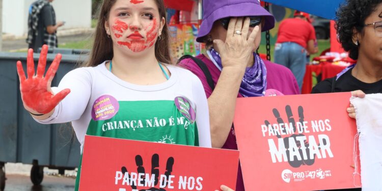 Oito em cada dez brasileiras dizem ter sofrido algum tipo de violência