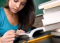 Sustentabilidade Financeira Estudantil: Guia para a Graduação
