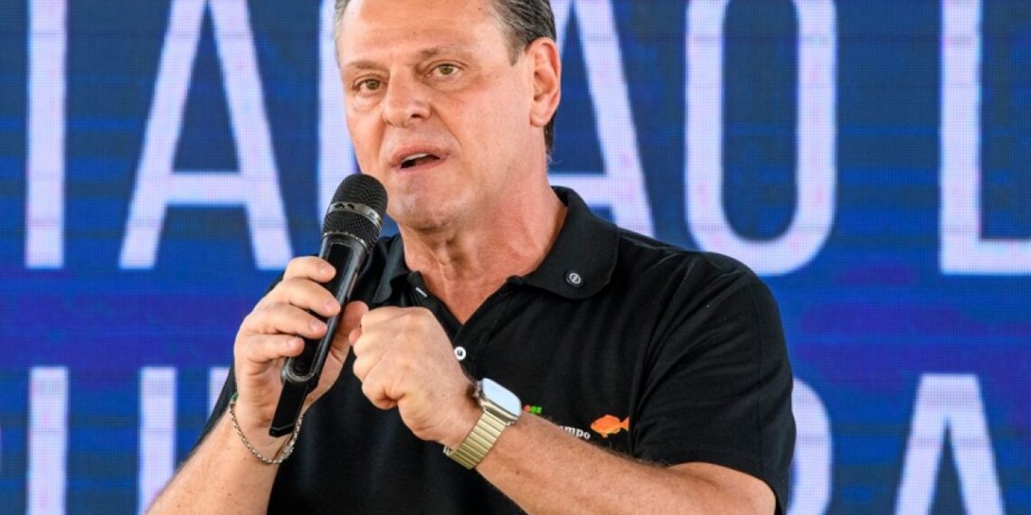 Fávaro defende o agro de ataque de Flávio Bolsonaro; ‘total despreparo’