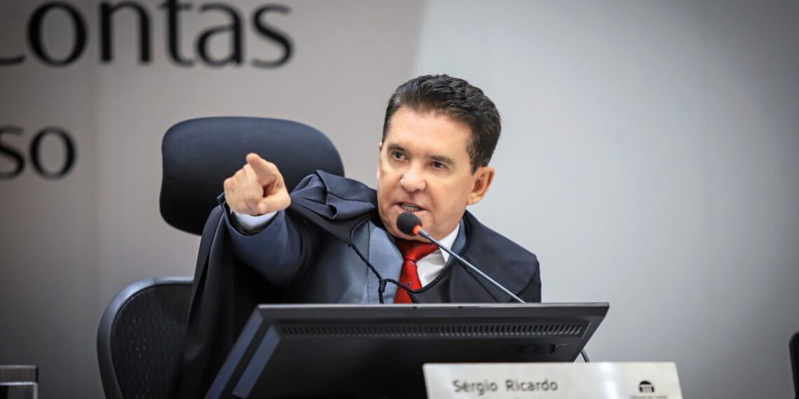 Sérgio Ricardo suspende rescisão de contrato e cobra asfalto padrão Dnit na MT-170 para garantir dignidade à população