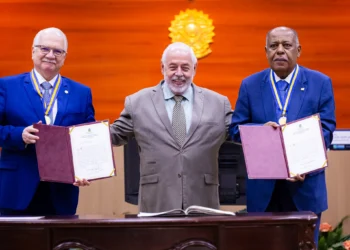 Judiciário de MT concede honraria aos ministros Luiz Edson Fachin e Benedito Gonçalves