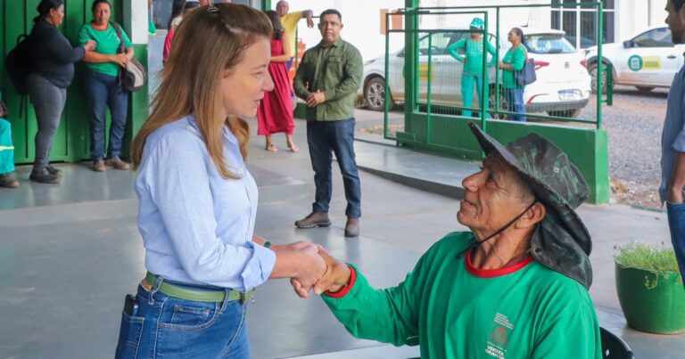 Flávia Moretti entrega Centro de Convivência dos Garis e reforça compromisso com valorização dos servidores
