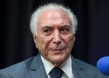 Temer pede diálogo entre Moraes e Mendonça