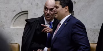 Senadores aliados de Lula apoiam impeachment de Moraes