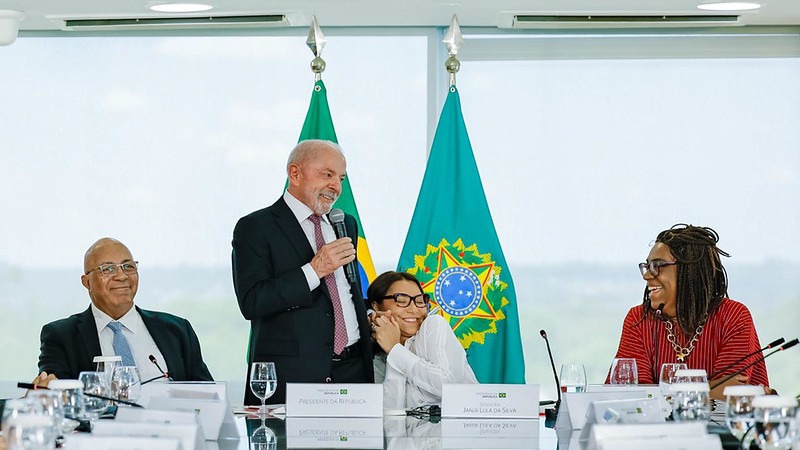 Lula recebe pastores de esquerda e diz não fazer campanha nas igrejas