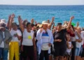 Mais de 300 pessoas são batizadas em evento metodista em Cuba