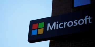 Diretor da Microsoft chamou de 'roubo' uso de reportagens do NYT para treinar modelos da própria empresa e da OpenAI