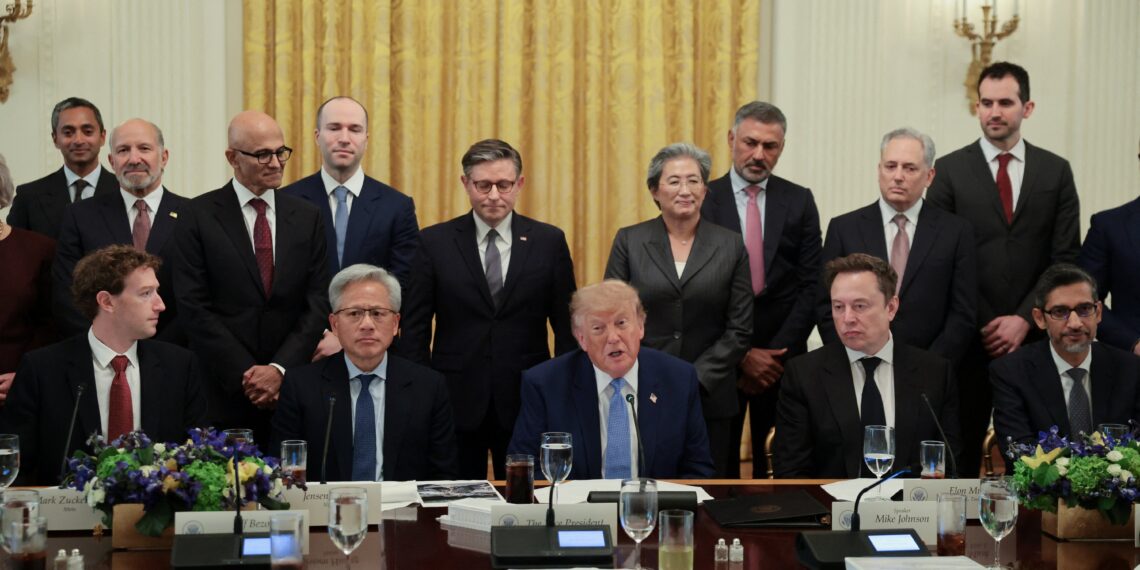 Trump faz encontro com CEOs de IA na Casa Branca; veja FOTOS
