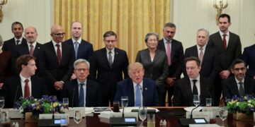 Trump faz encontro com CEOs de IA na Casa Branca; veja FOTOS