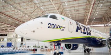 Aviões equipados com GPS que apresentou pane global são fabricados pela Embraer em São José dos Campos, SP