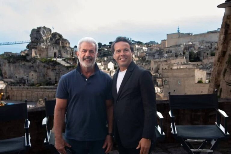 Samuel Rodríguez e Mel Gibson: cinema como plataforma do Evangelho