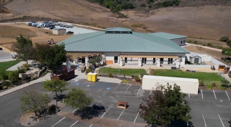 Igreja SLO City se muda para antigo prédio da Arise Vineyard