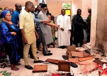 Ataque do Boko Haram deixa 12 mortos em aldeia nigeriana