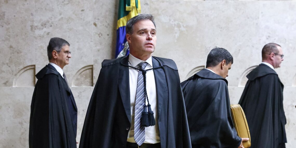 Ministro Mendonça alerta para possível tumulto em sessão do STF