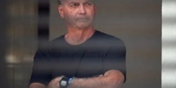 Defesa de Bolsonaro busca reverter restrição a militares