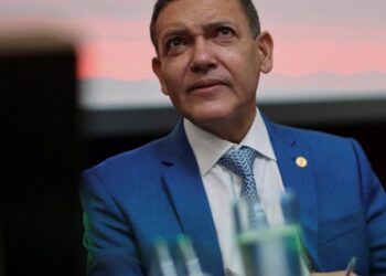 Eleição segue normal e sem sinal de interferência externa, diz Marques