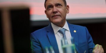 Eleição segue normal e sem sinal de interferência externa, diz Marques