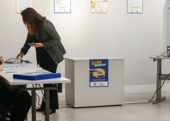 Eleições 2026: saiba quais documentos levar para votar neste domingo