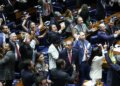 Senado aprova fim da escala 6×1 e PEC vai a promulgação